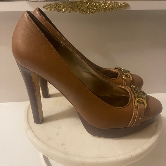 Michael Kors high, tan color in Good use conditions - Picture 4 of 16